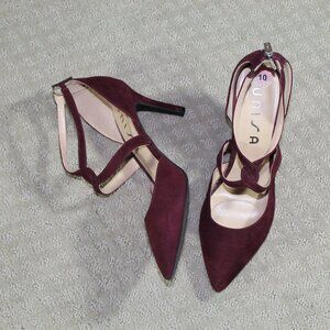 Unisa Women's Sz 10M Maroon Suede 3.5"  Heels